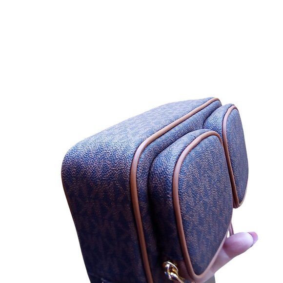 Michael Kors NEW $498 Jet Set Monogram Crossbody w/ 2 attachments - Picture 7 of 10